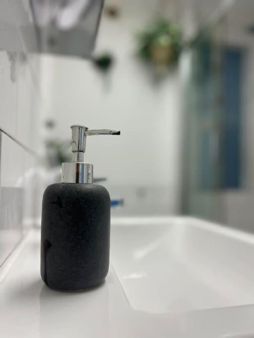 Modern Studio In Barbican Ec1 - Blue - F4 런던 외부 사진